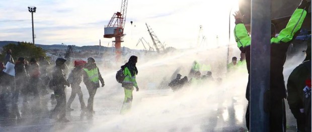 CFF96397-583B-45ED-BE94-50CBB4CF8078